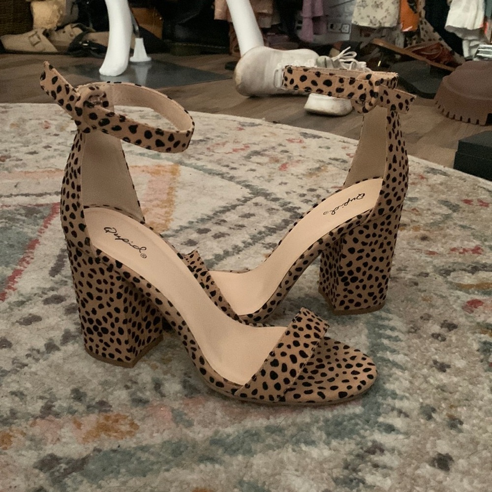 Ankle strap heel